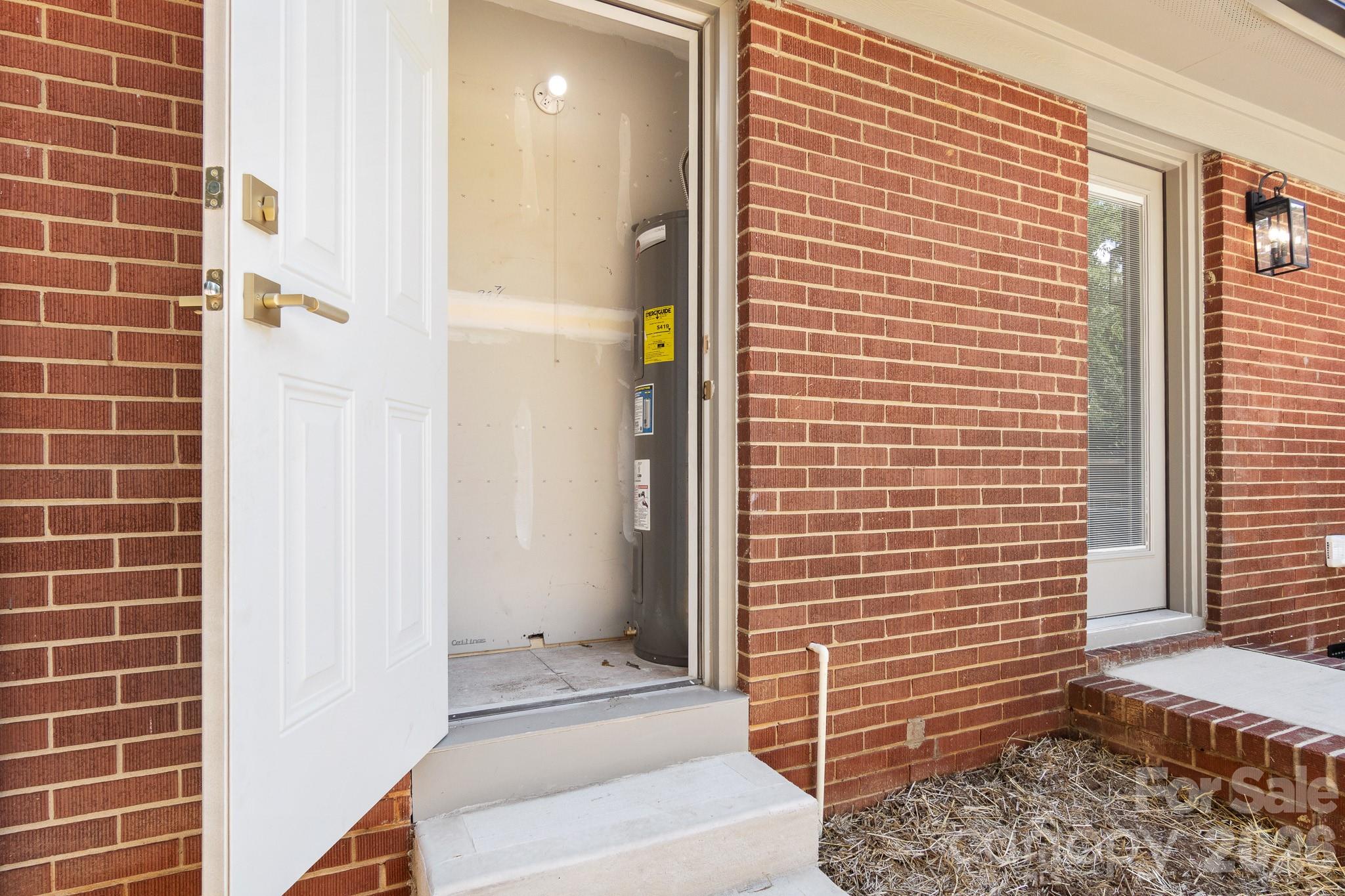546 W Kingston Ave, Charlotte, NC 28203