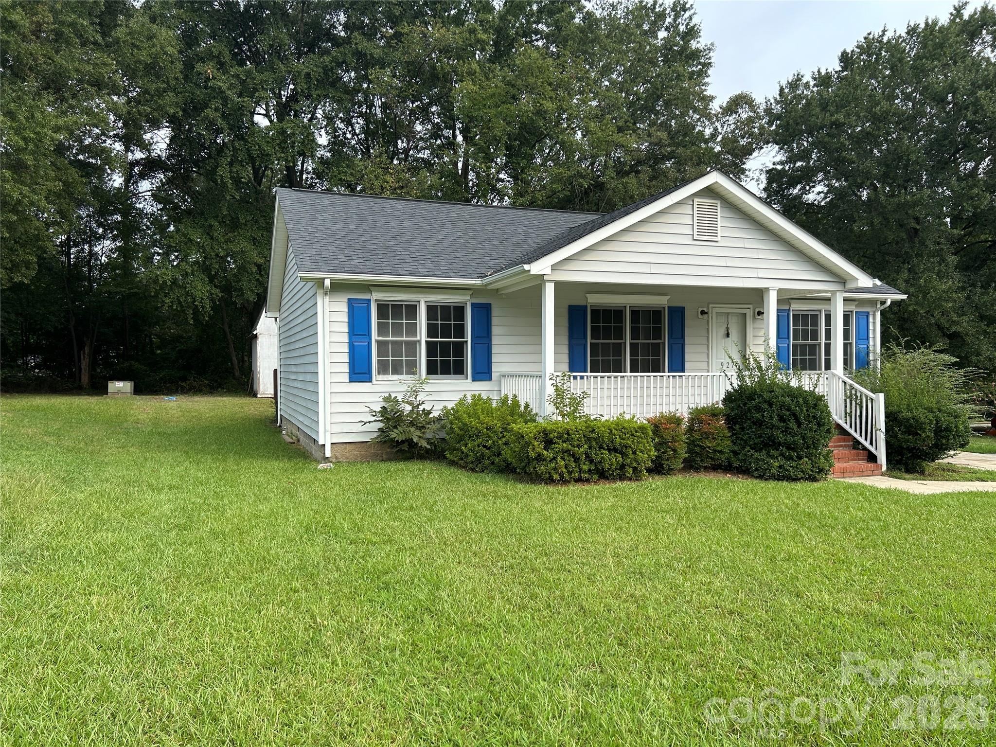 927 Floyd Ln, Gastonia, NC 28052