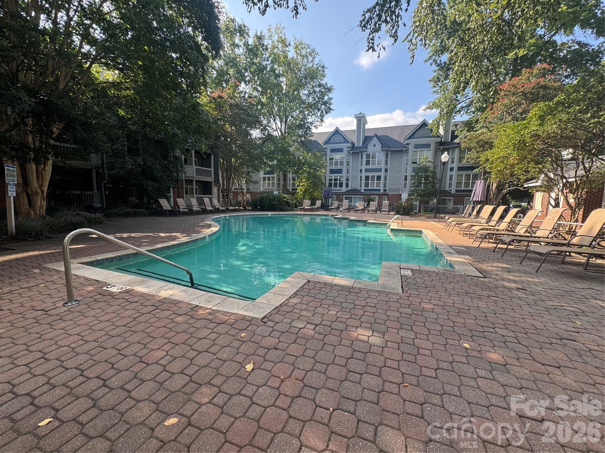 525 N Graham St #3F, Charlotte, NC 28202