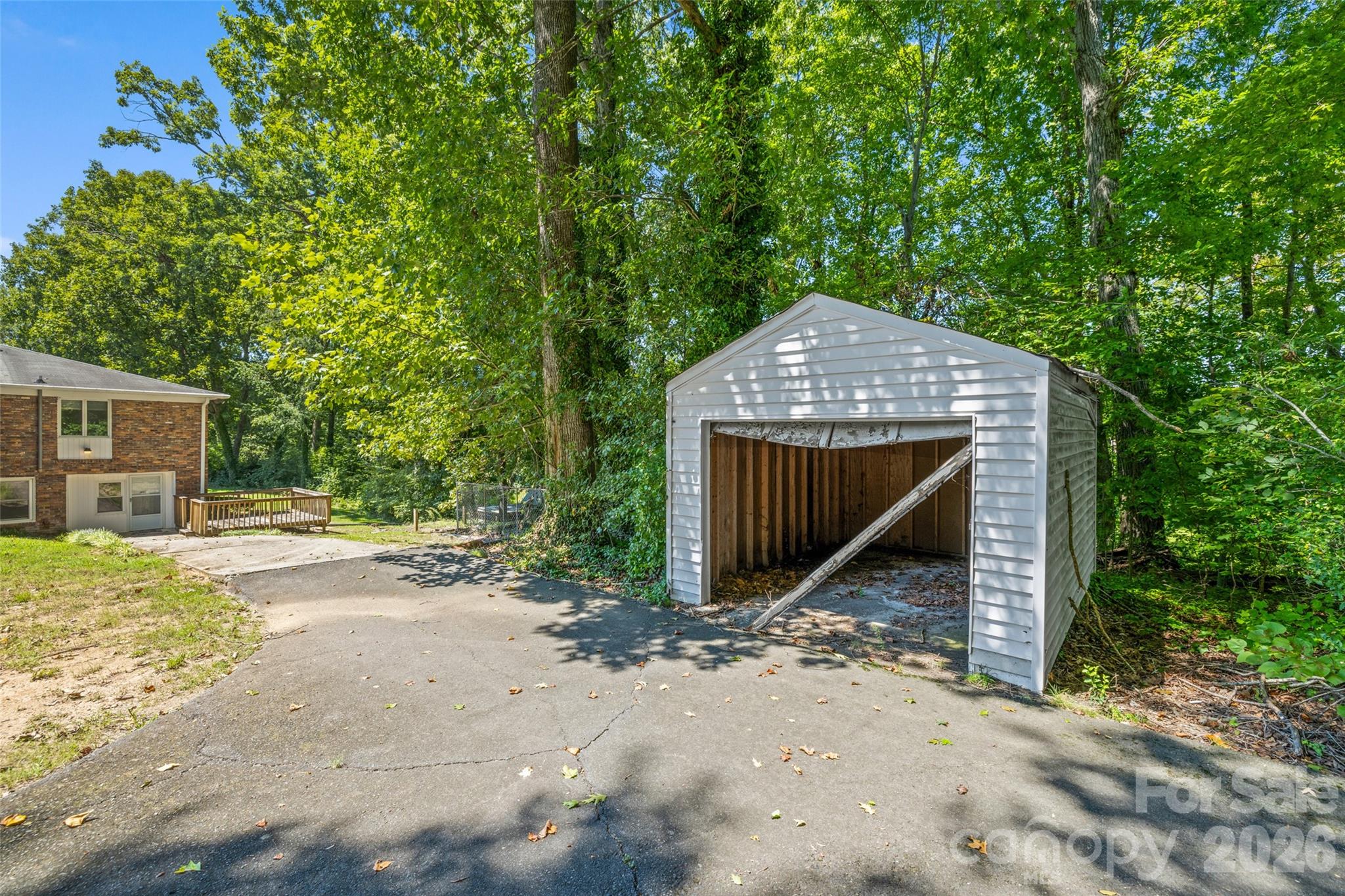 233 Laburn Ave, Charlotte, NC 28214