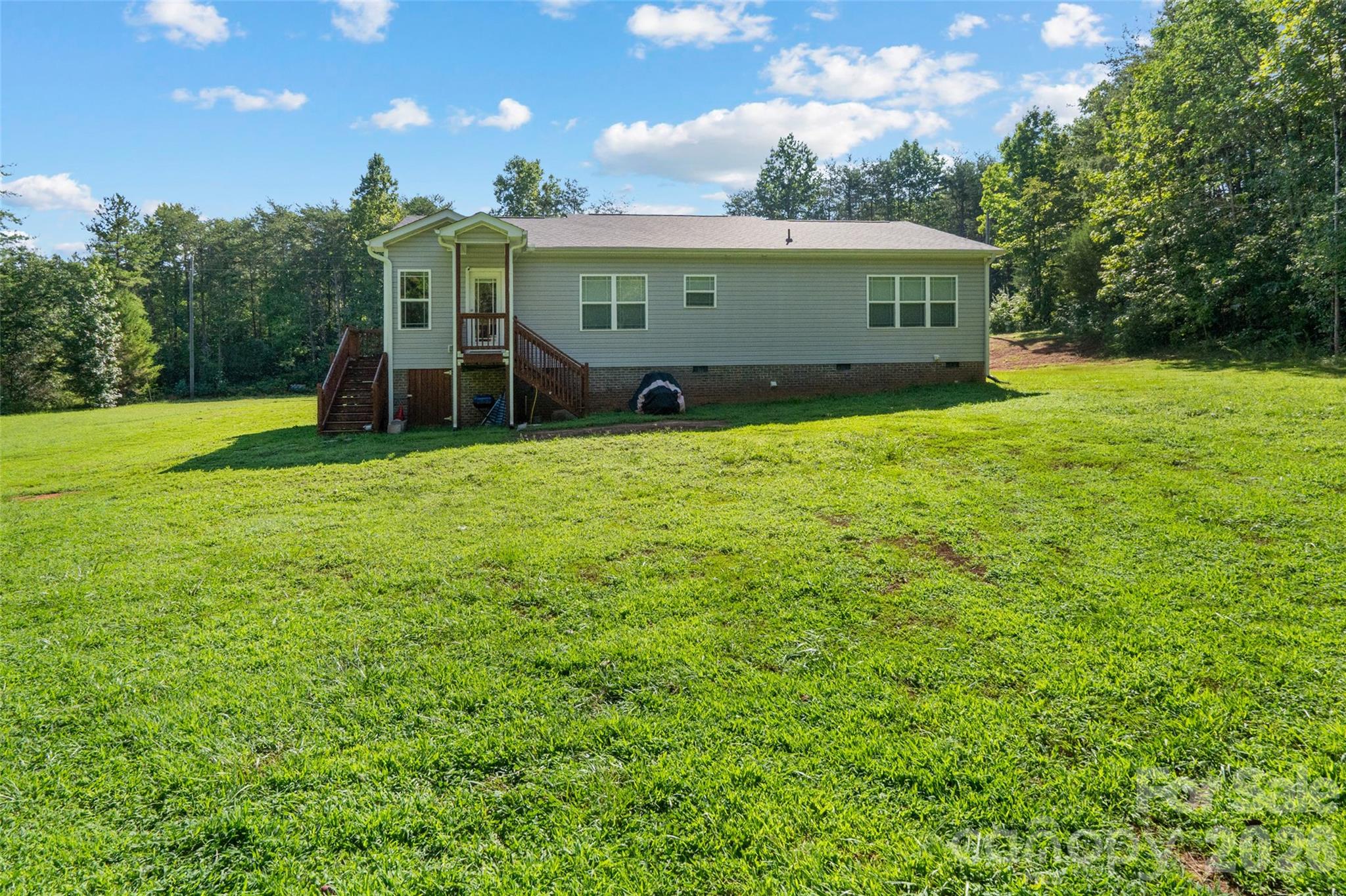 165 Rambler Ln, Blacksburg, SC 29702