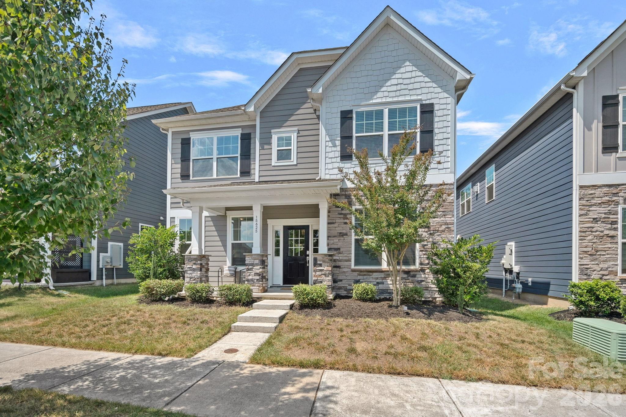 15625 White Quartz Ln, Davidson, NC 28036