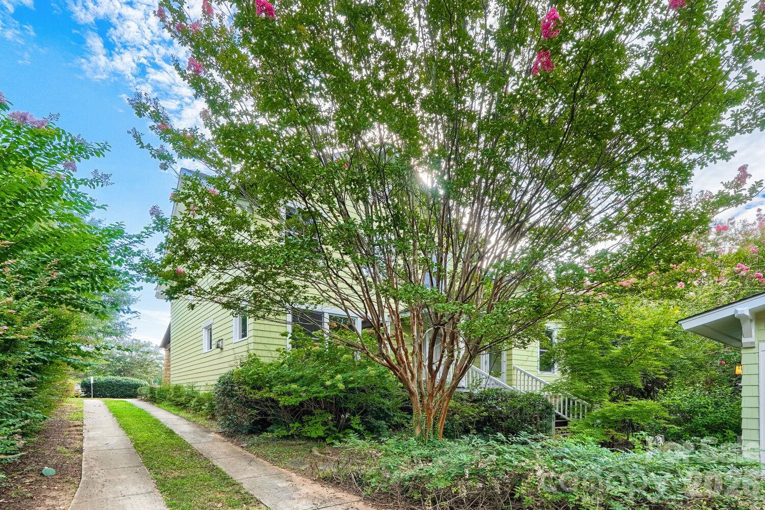 1006 Assembly St, Belmont, NC 28012