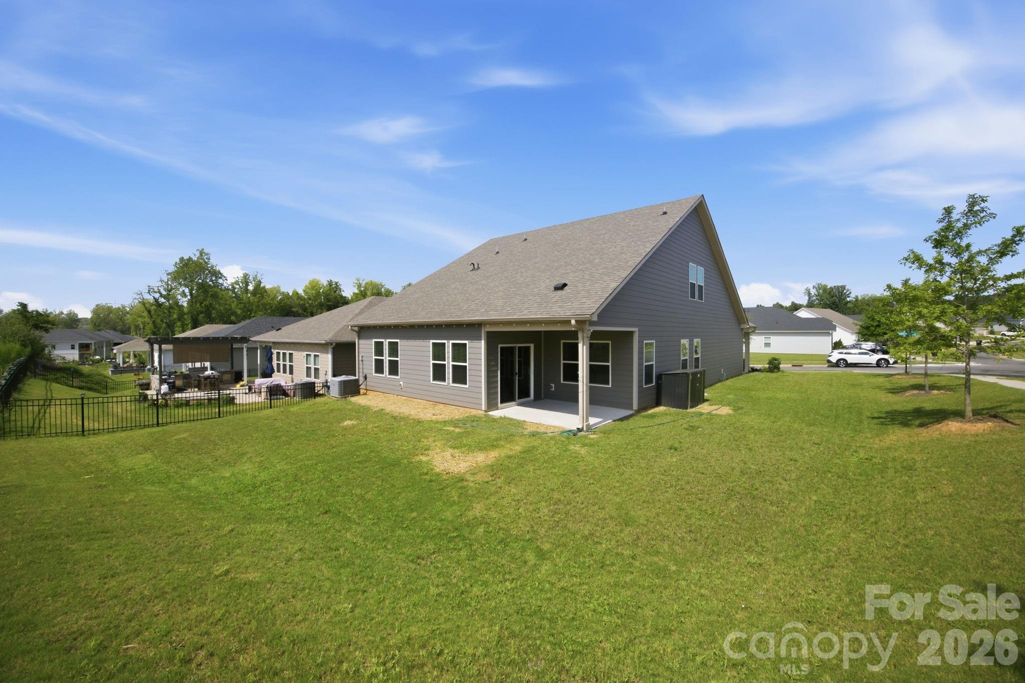 4405 Duplin Dr, Charlotte, NC 28214