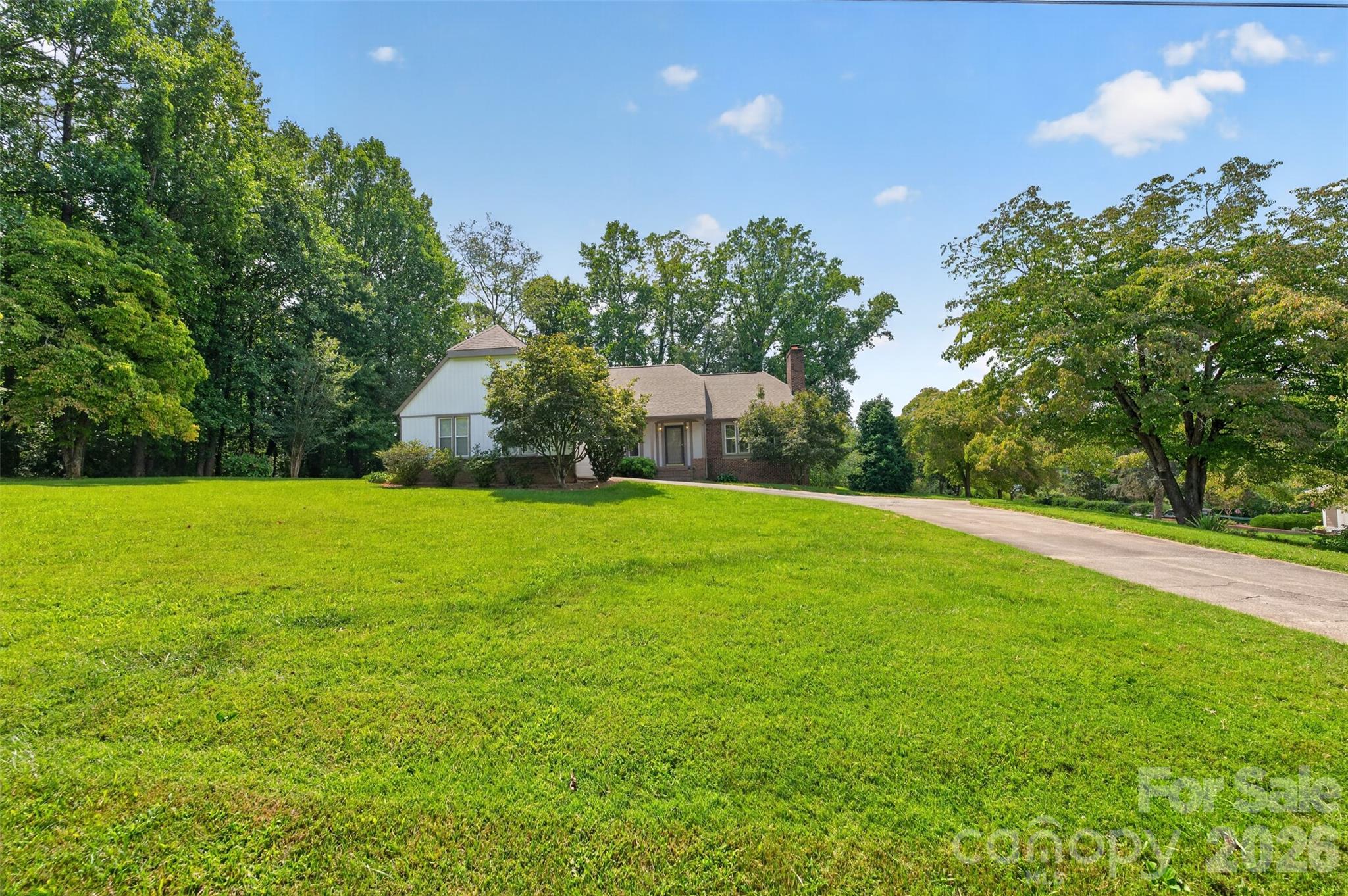 2923 Dogwood Dr, Claremont, NC 28610