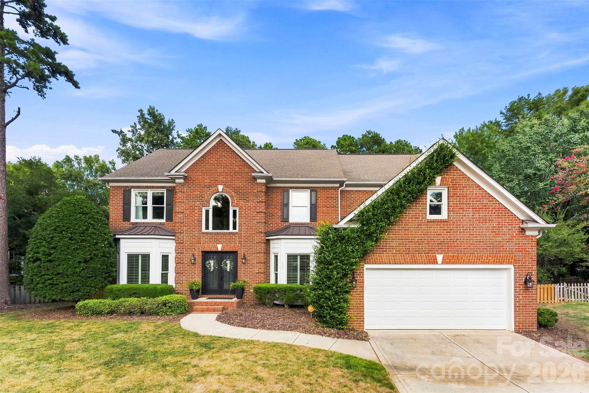 7337 Versailles Ln, Charlotte, NC 28277