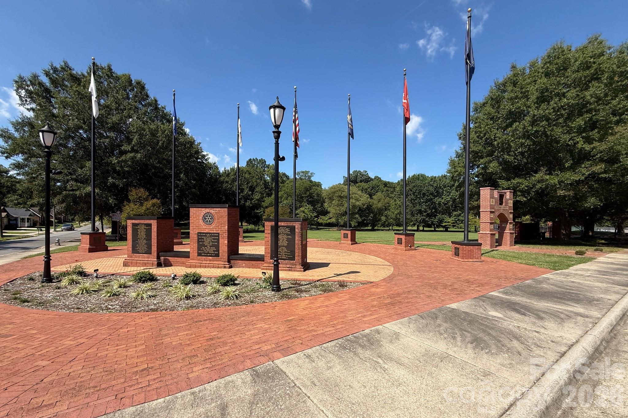 1030 N Jackson St, Salisbury, NC 28144