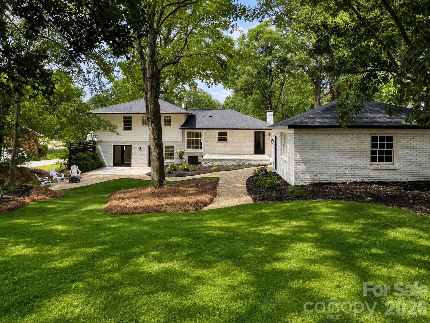 3011 Parkstone Dr, Charlotte, NC 28210