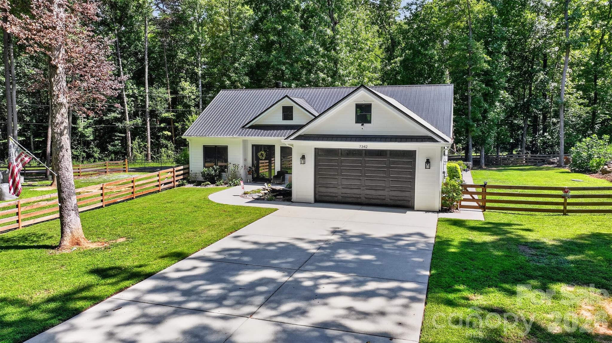 7342 Milan Dr, Huntersville, NC 28078