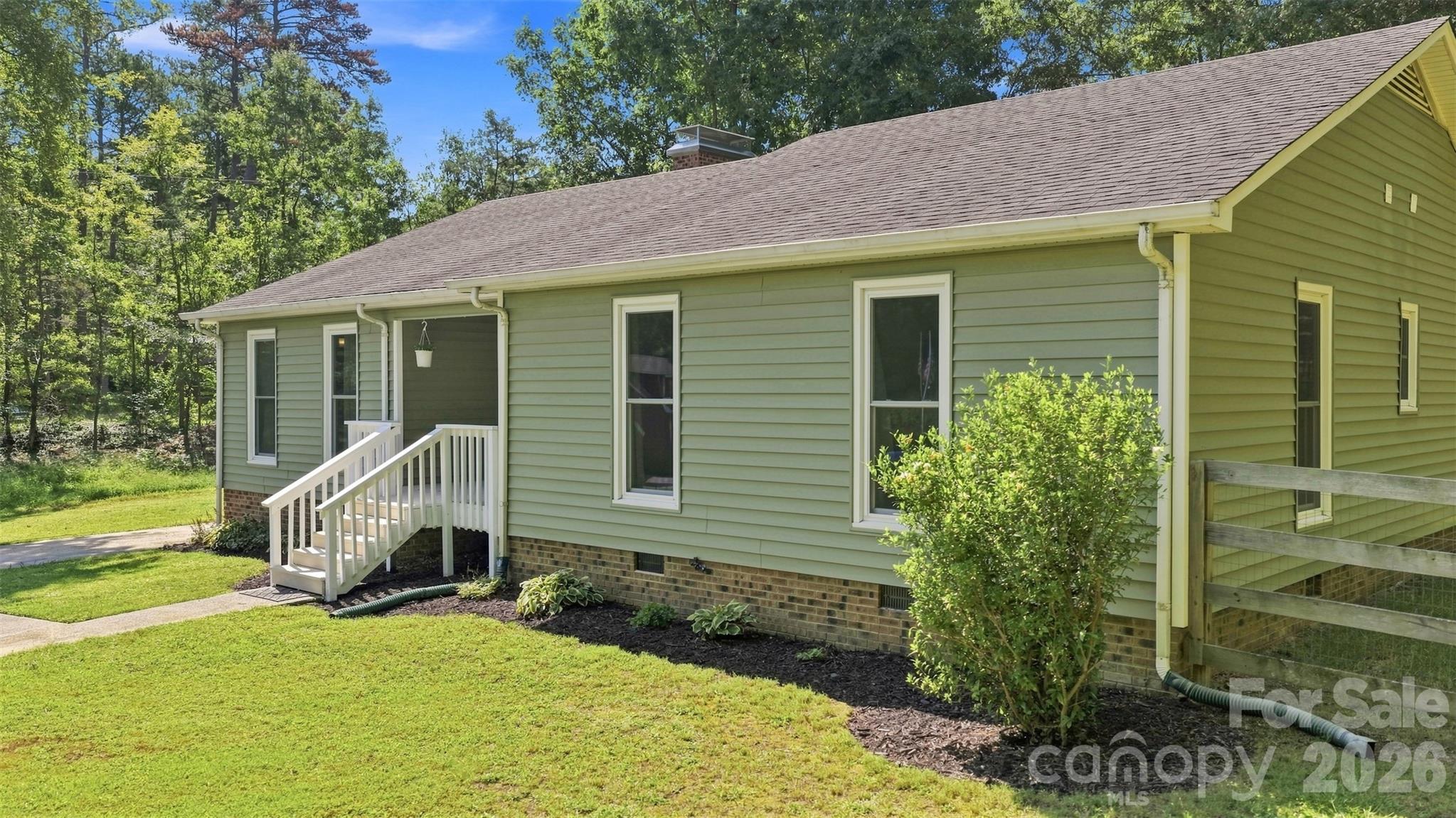 1405 Woodlark Pl, Monroe, NC 28112