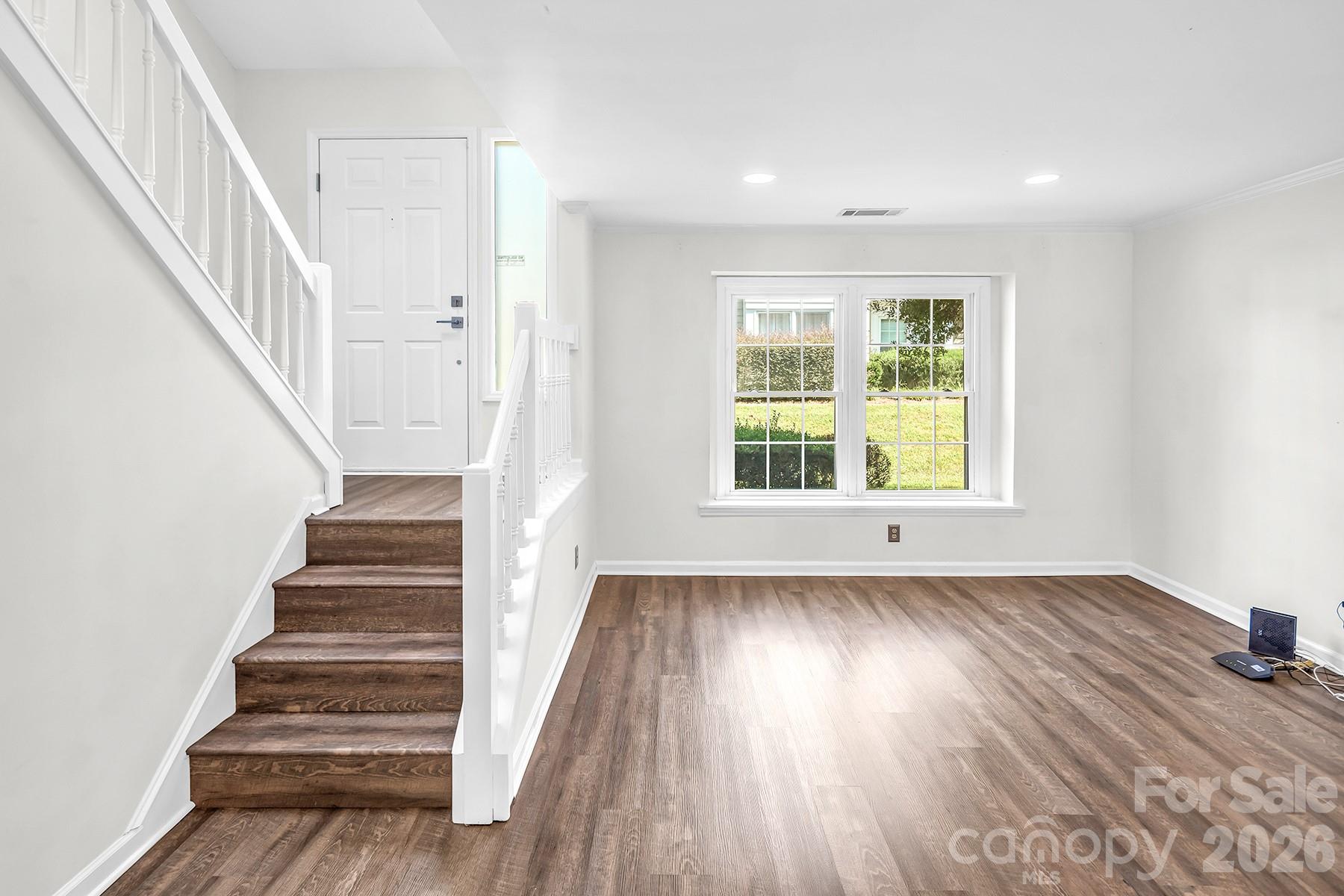8228 Legare Ct, Charlotte, NC 28210