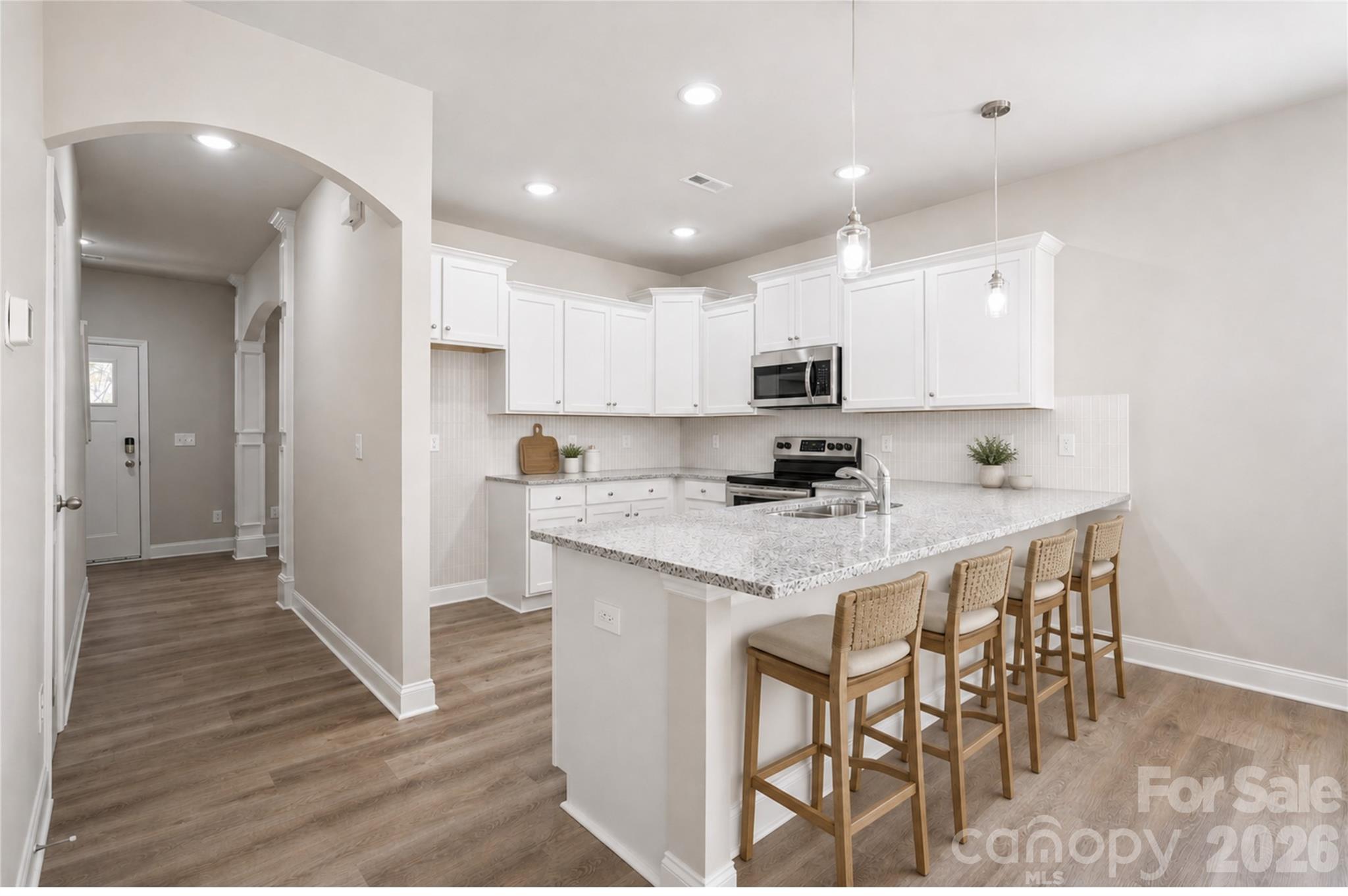 2224 Dardan Woods Dr, Charlotte, NC 28215
