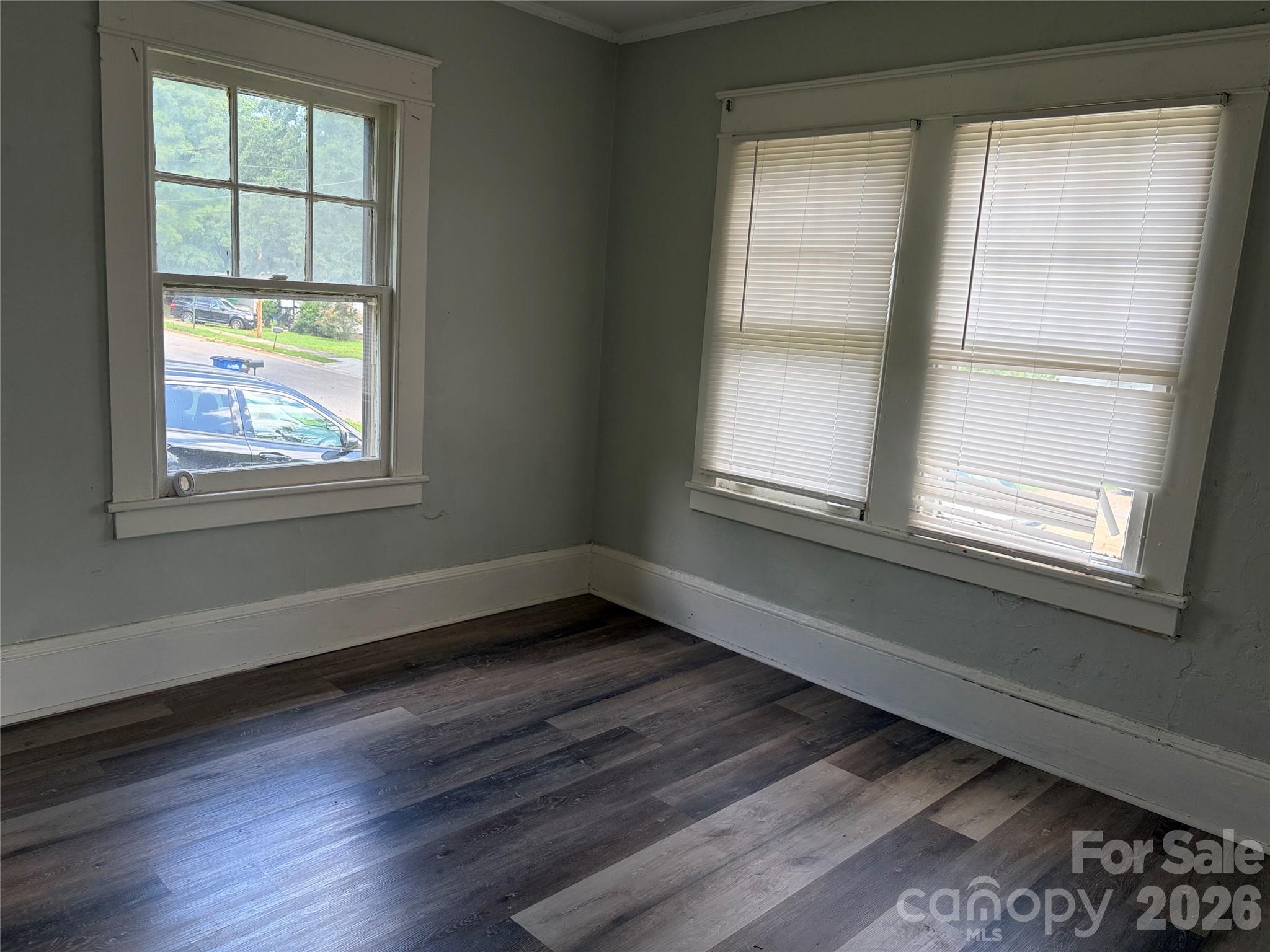 150 Woodlawn Dr, Statesville, NC 28677