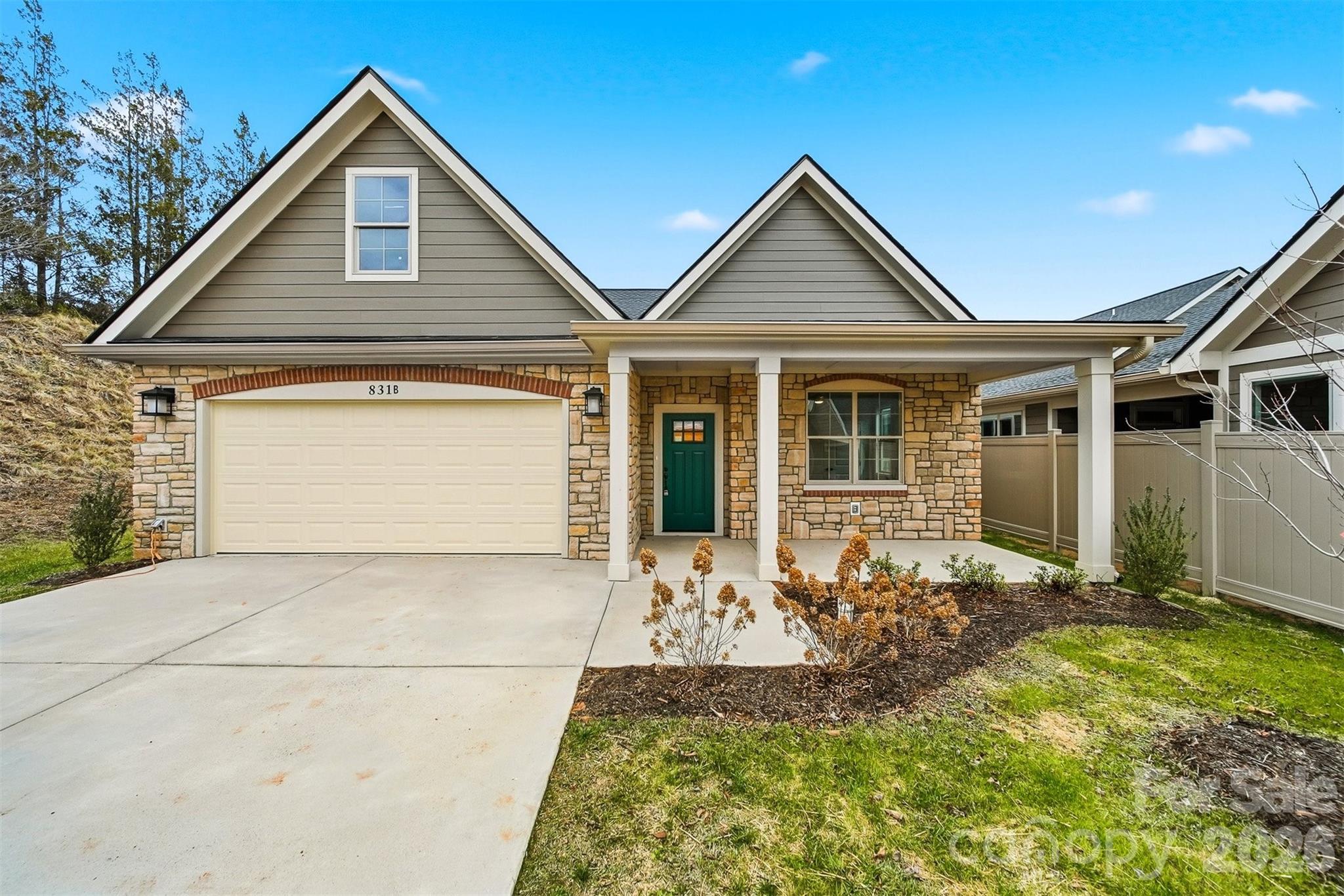 827C Wynnshire Dr #66, Hickory, NC 28601