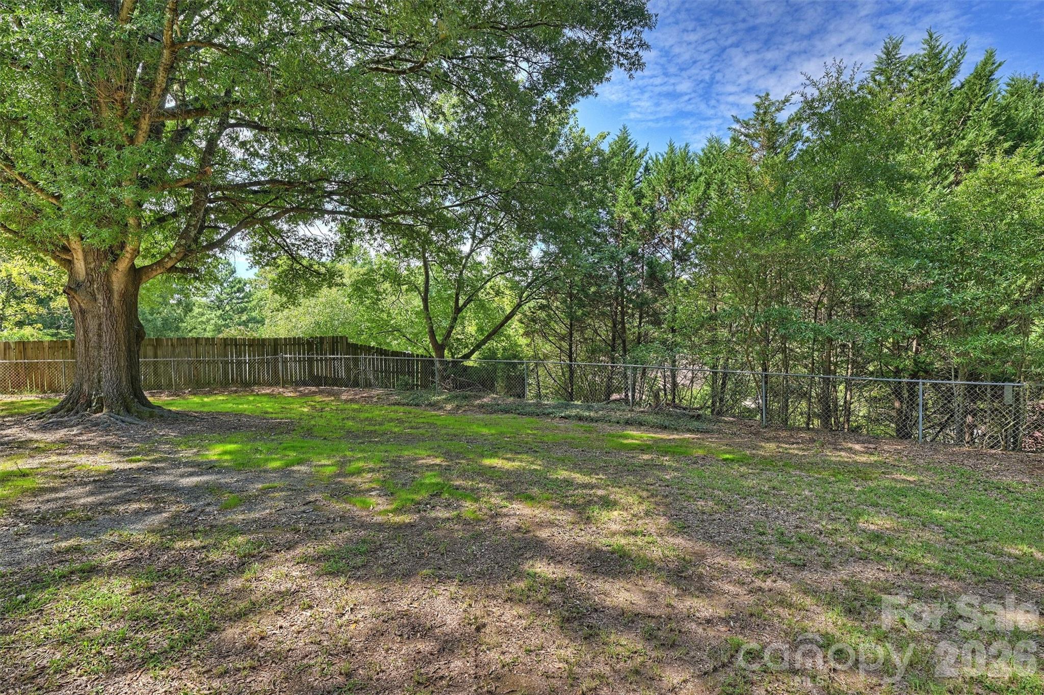 6422 Pineburr Rd, Charlotte, NC 28211
