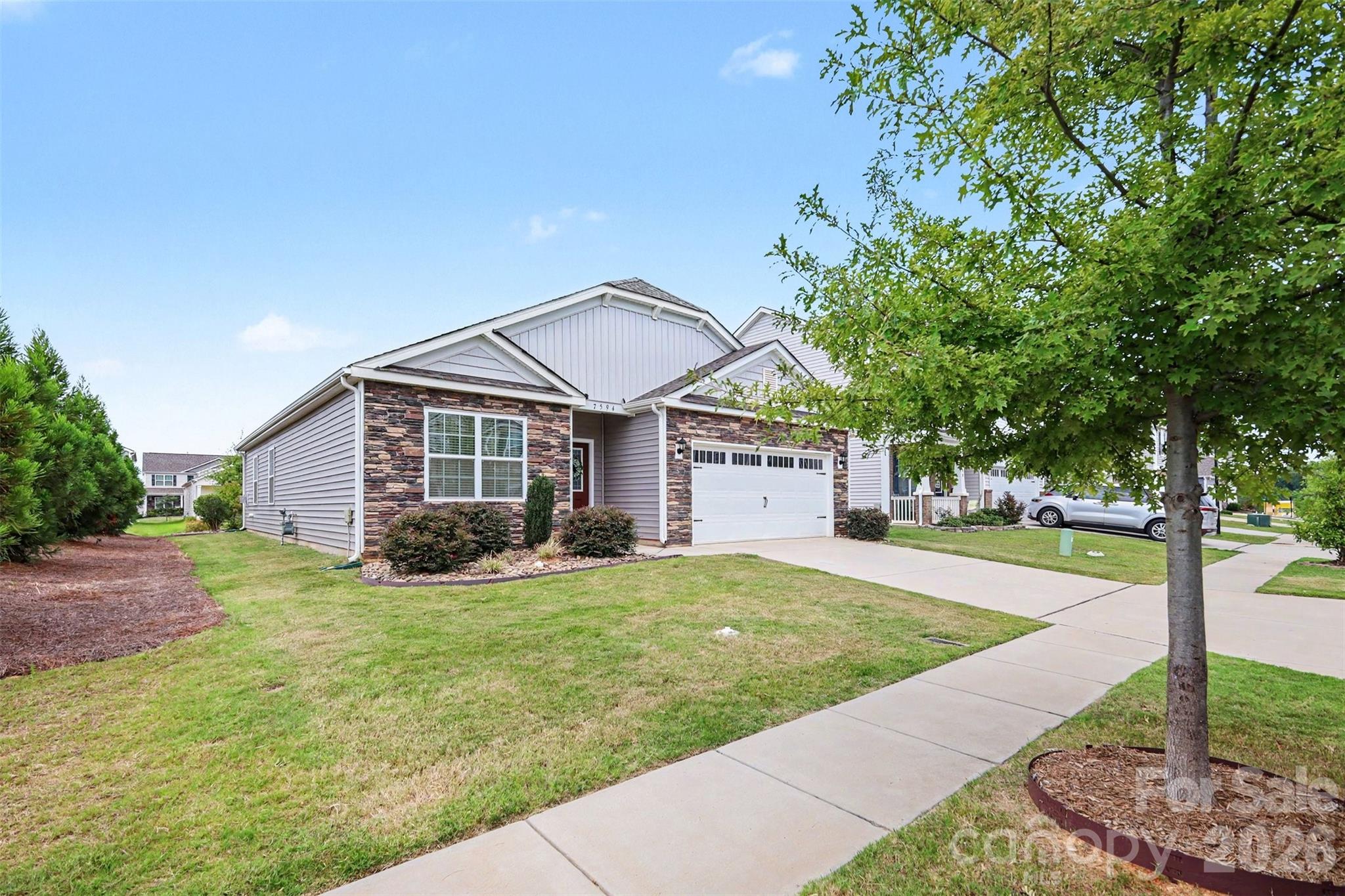 7594 Stonehouse Dr, Gastonia, NC 28056