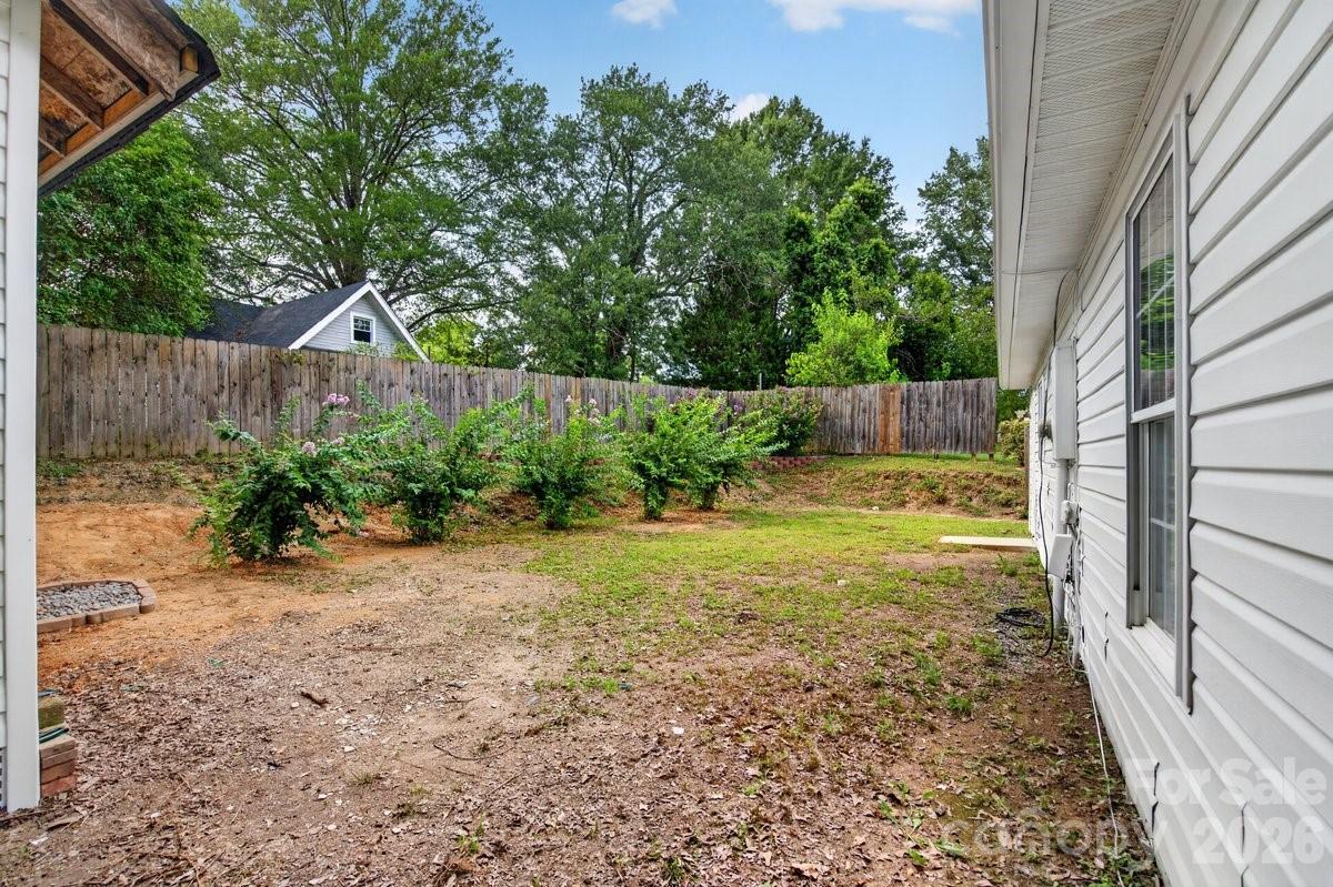 407 S Trenton St, Gastonia, NC 28052