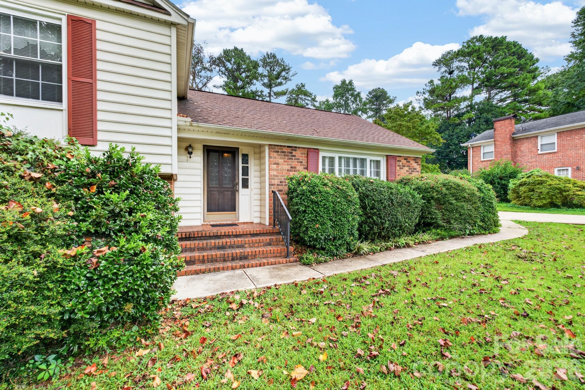 2124 Poinsett Dr, Rock Hill, SC 29732