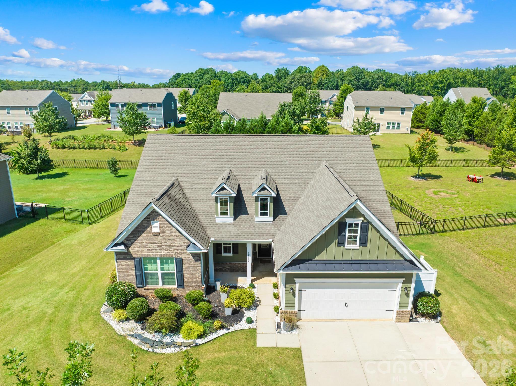 16113 Foreleigh Rd, Huntersville, NC 28078