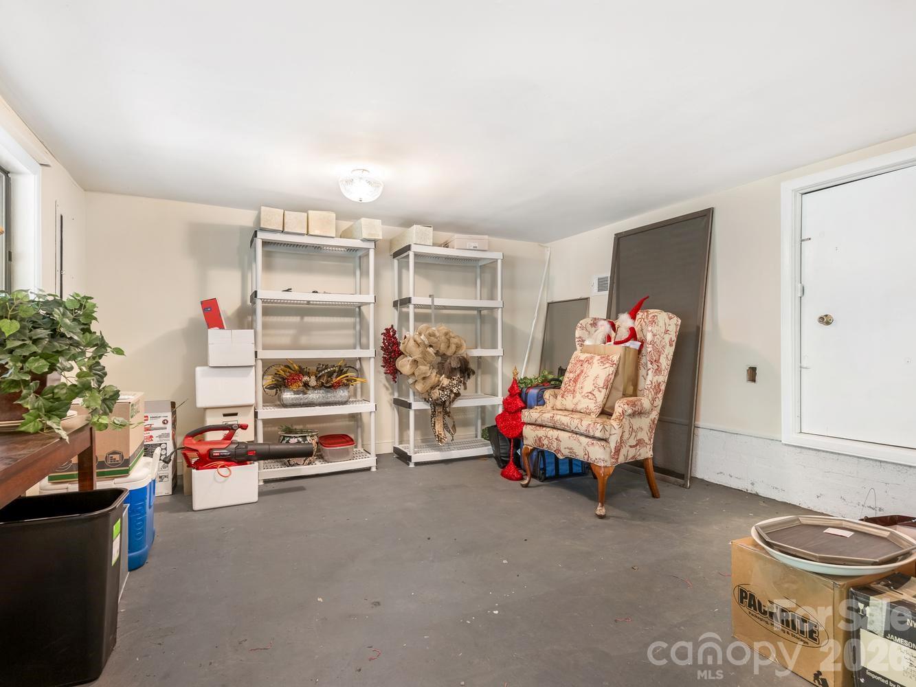 6504 Racquet Wood Ct, Charlotte, NC 28226
