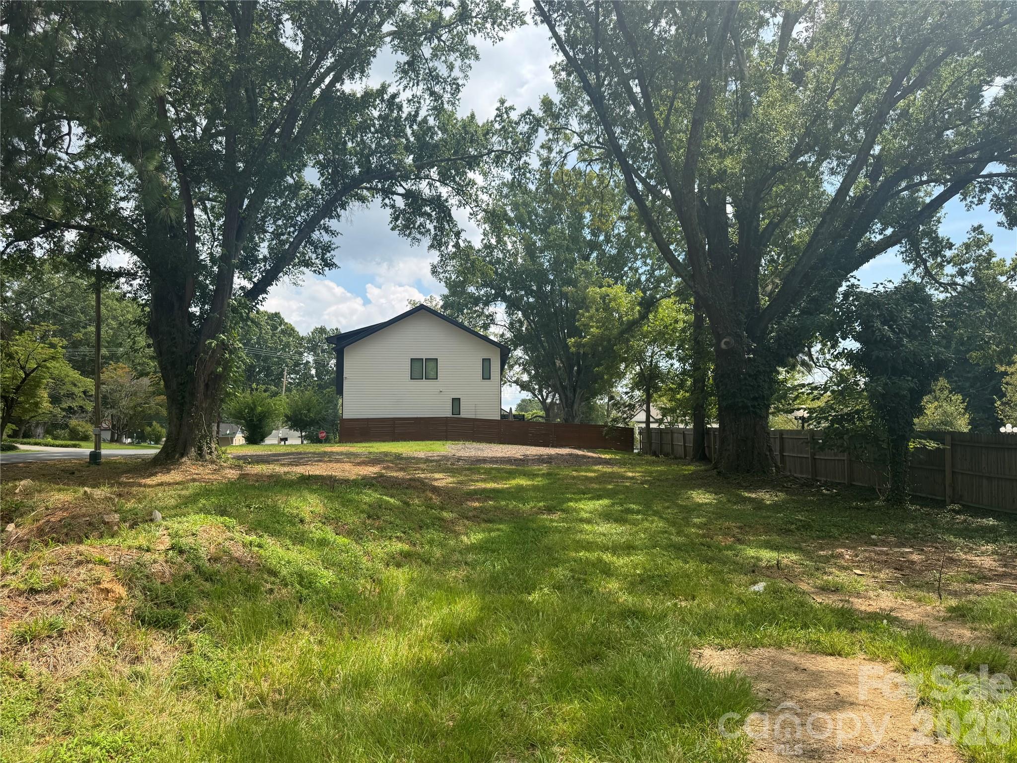 44204424 Castleton Rd, Charlotte, NC 28211