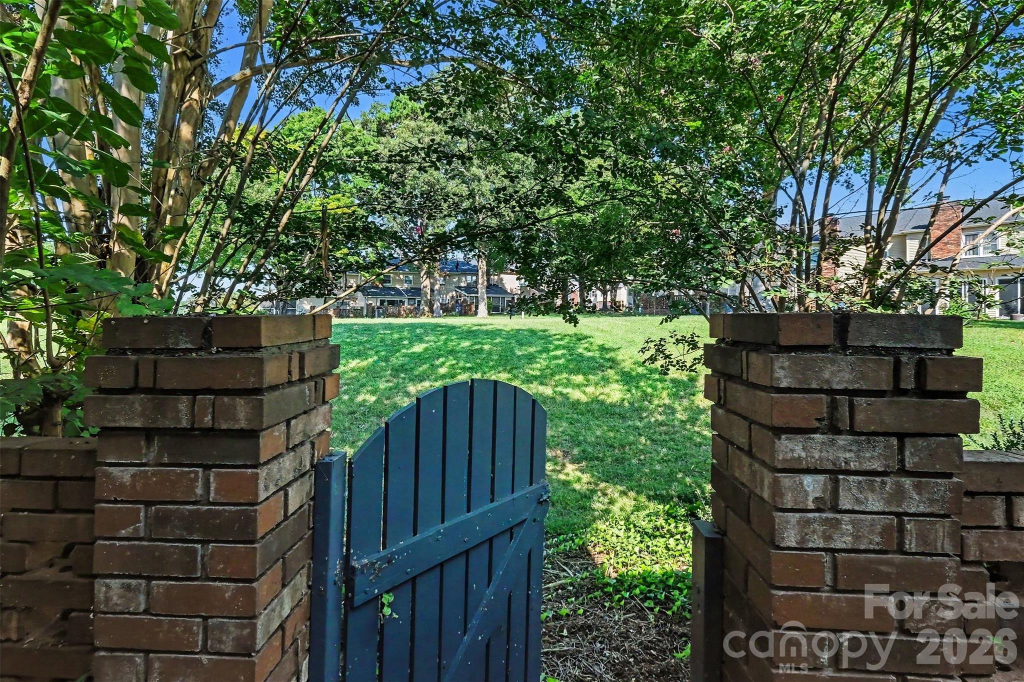 2705 N Center St #2, Hickory, NC 28601