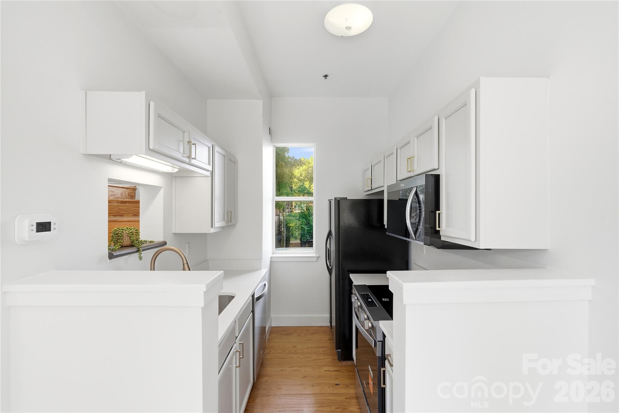 2090 Atherton Heights Ln, Charlotte, NC 28203