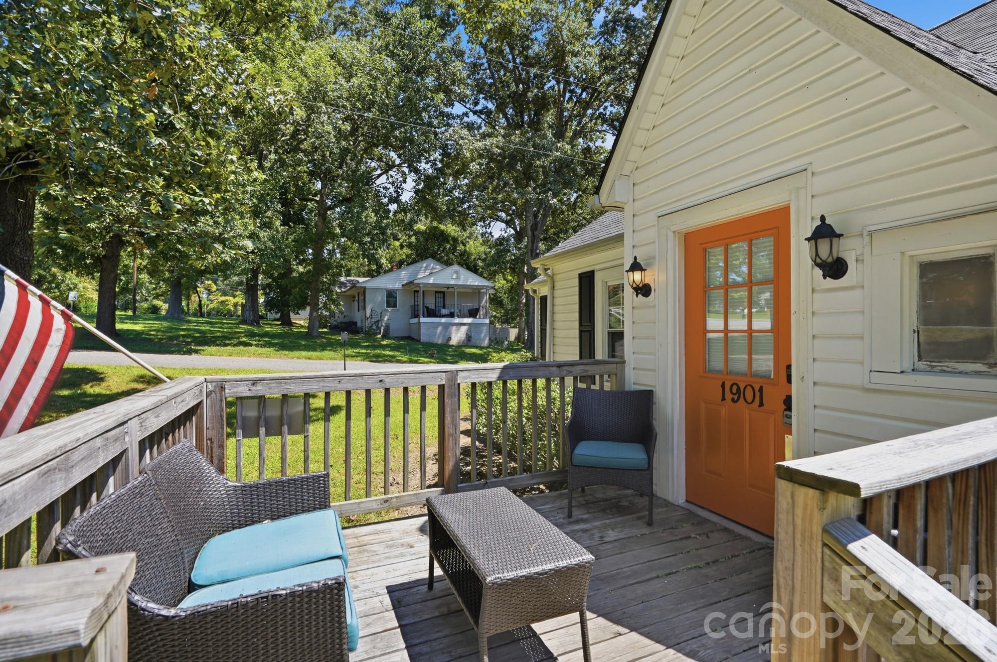 1901 Linwood Rd, Gastonia, NC 28052