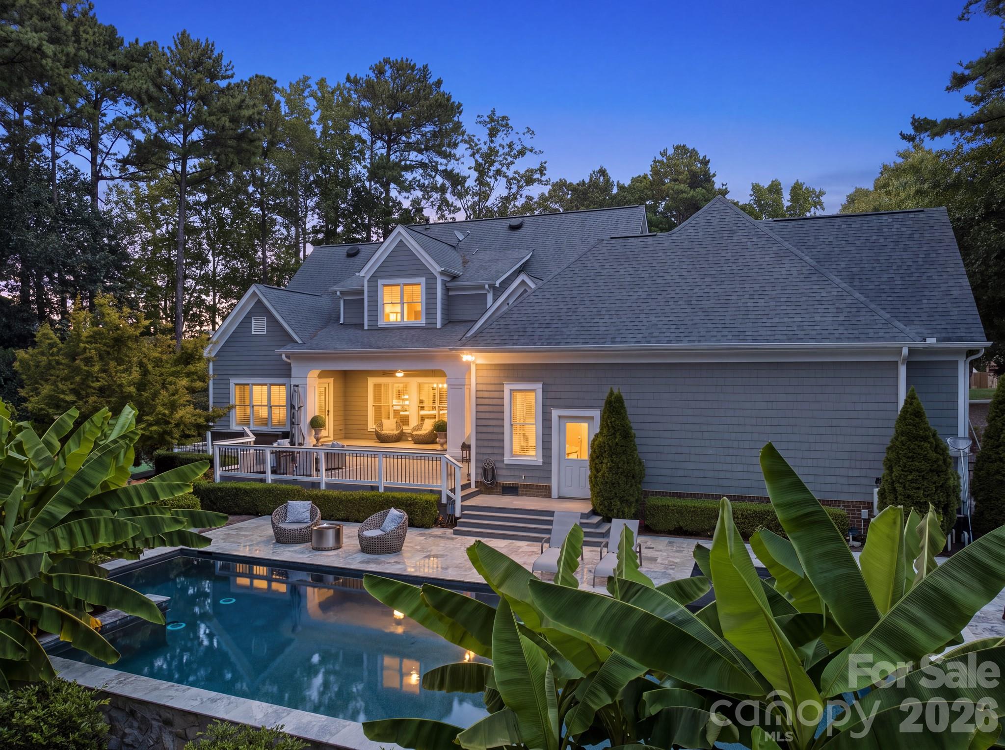 141 Stonewall Beach Ln, Mooresville, NC 28117