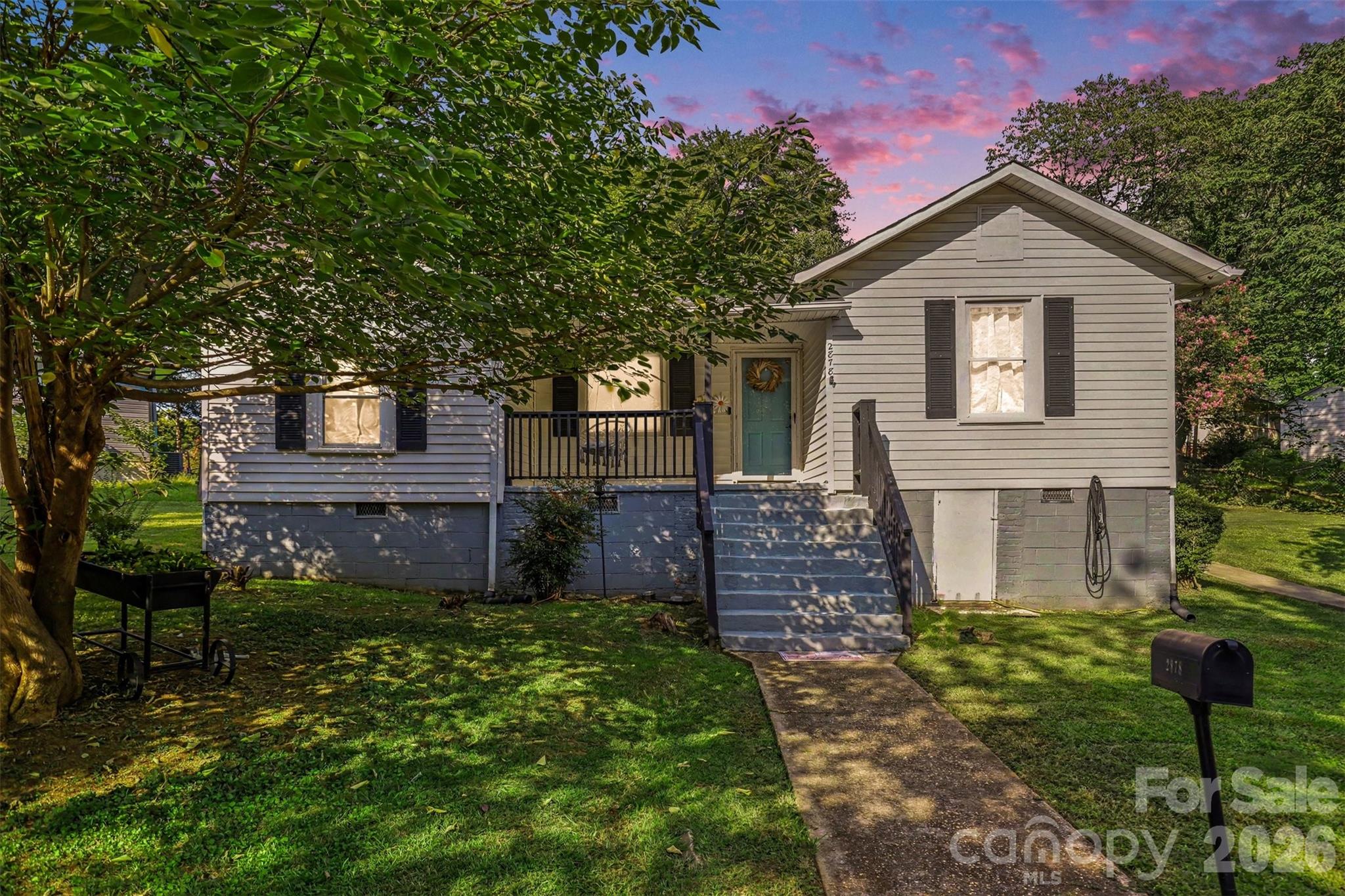2878 Millstone Dr, Gastonia, NC 28054