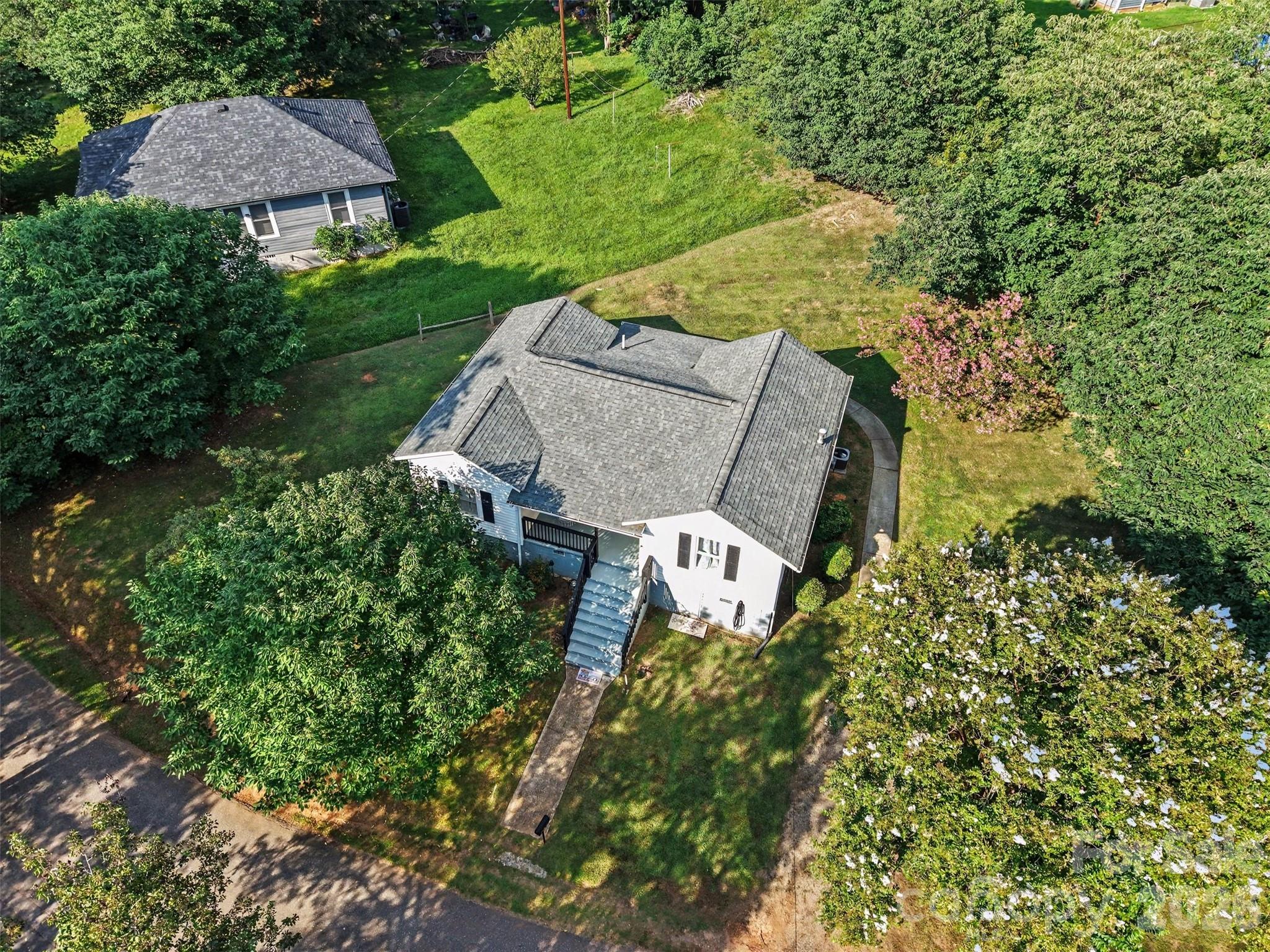 2878 Millstone Dr, Gastonia, NC 28054