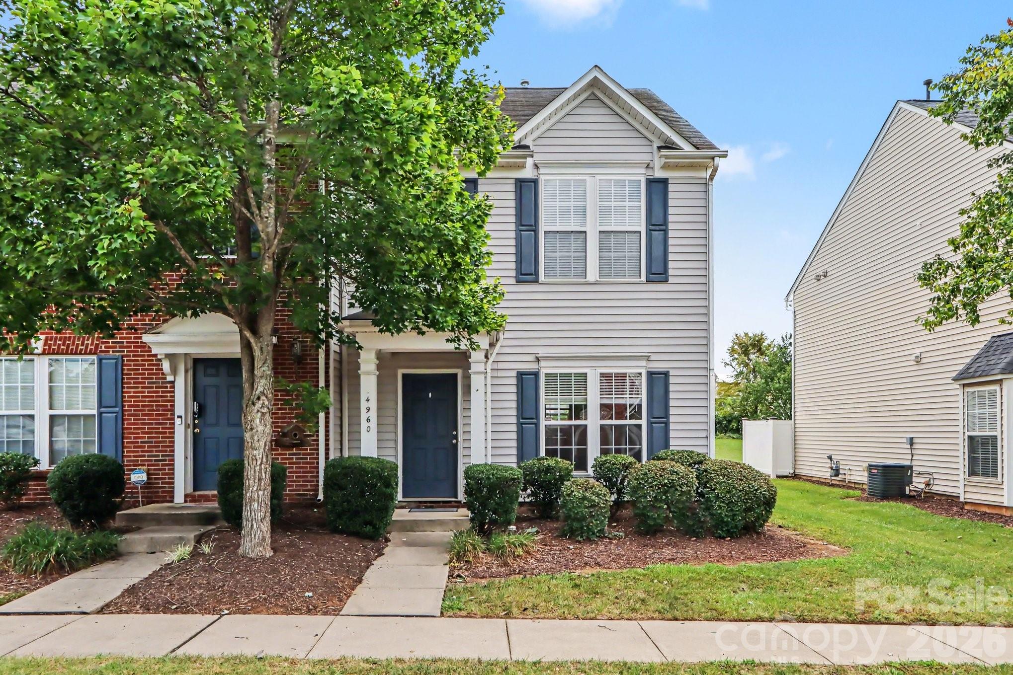 4960 Sunburst Ln, Charlotte, NC 28213