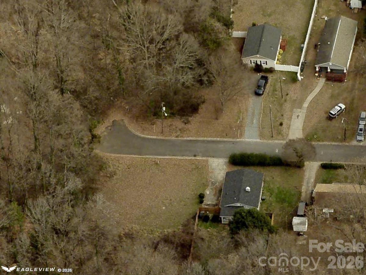 2801 Mccombs St, Charlotte, NC 28208