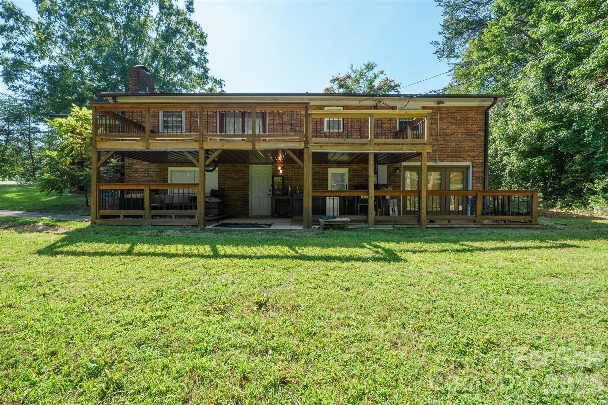 2300 Brookwood Rd, Lincolnton, NC 28092