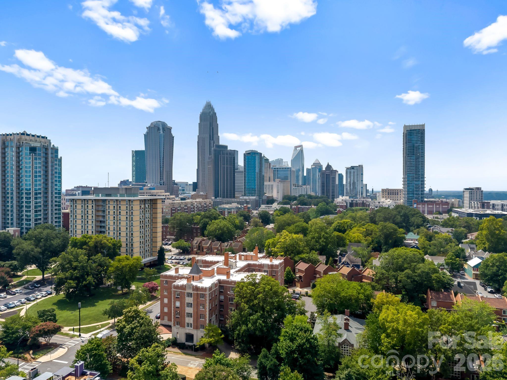 301 W 10th St #407, Charlotte, NC 28202
