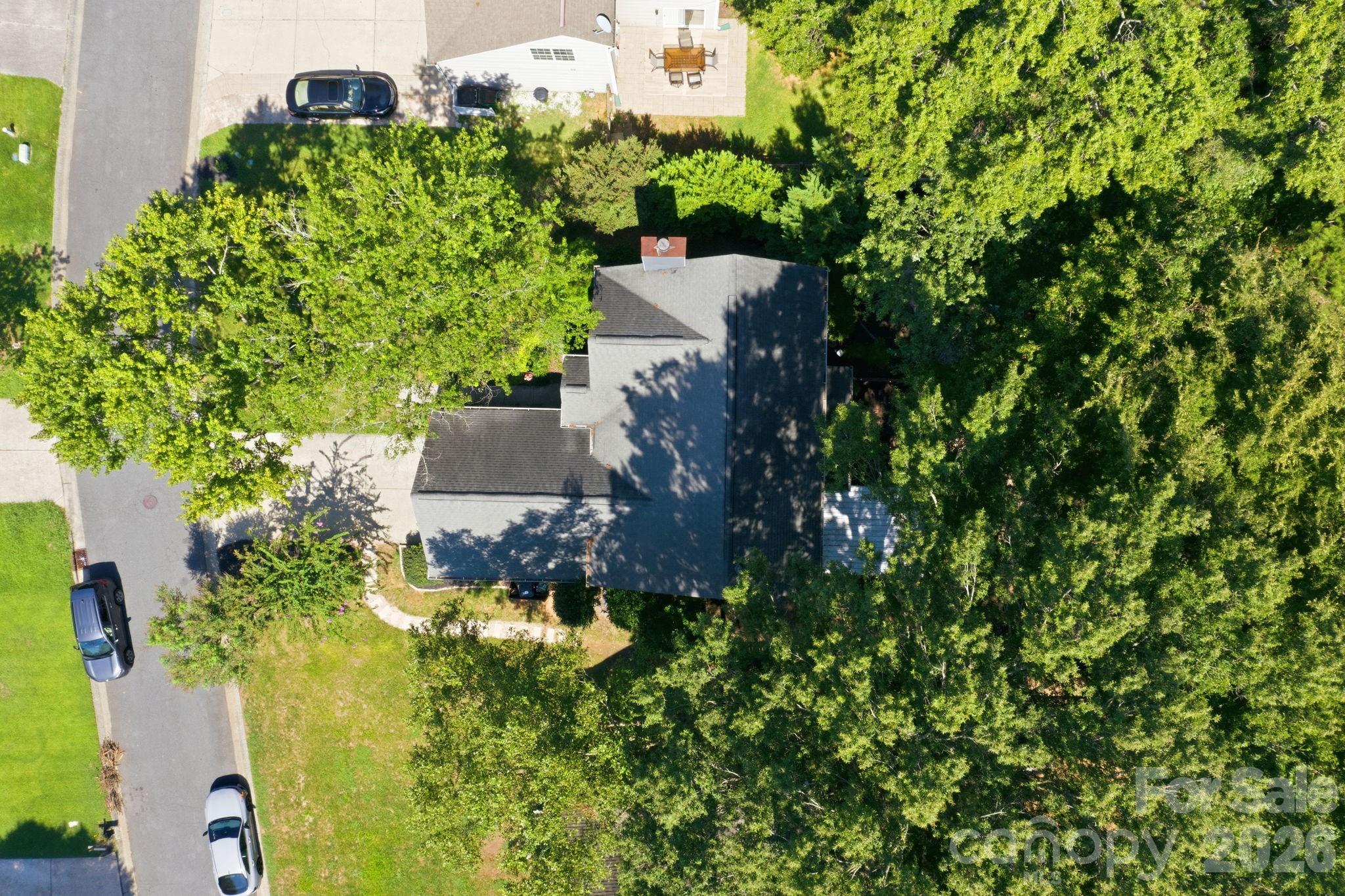 8927 Raven Park Dr, Charlotte, NC 28216
