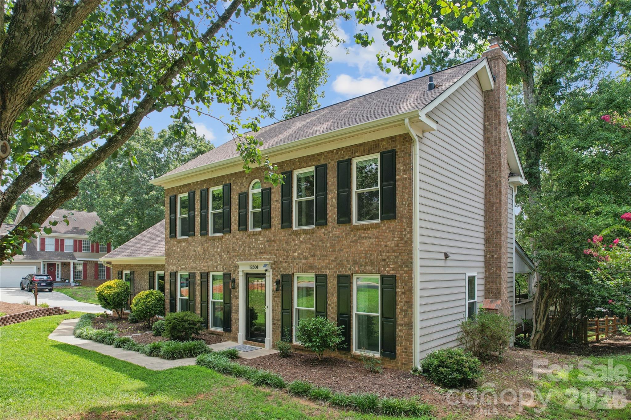 12501 Diamond Dr, Pineville, NC 28134