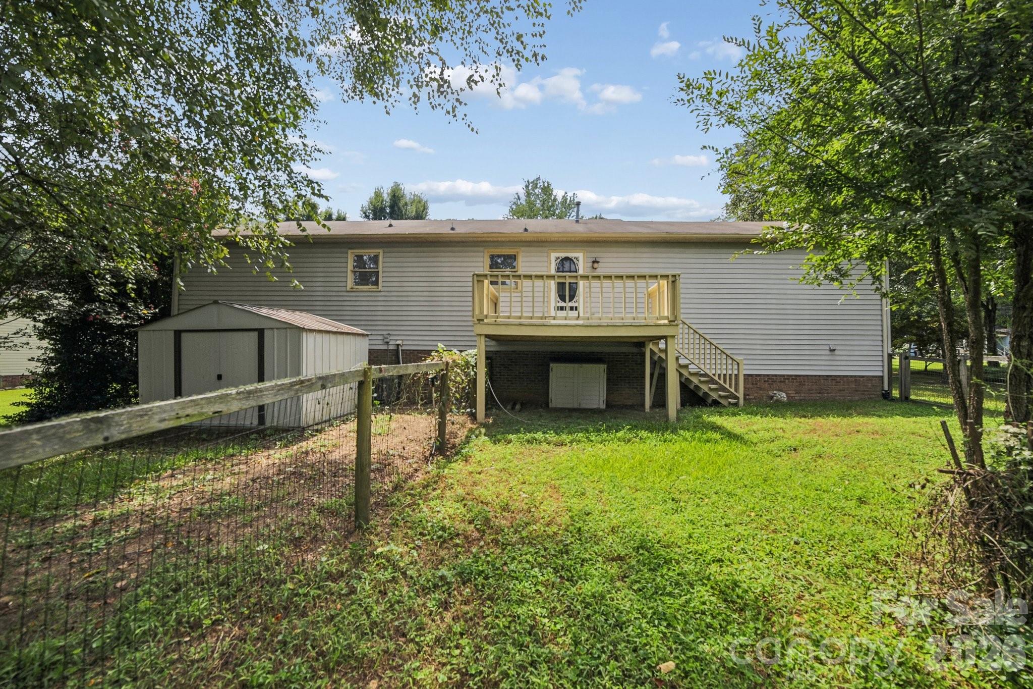 282 Honeycutt Dr SE, Concord, NC 28025