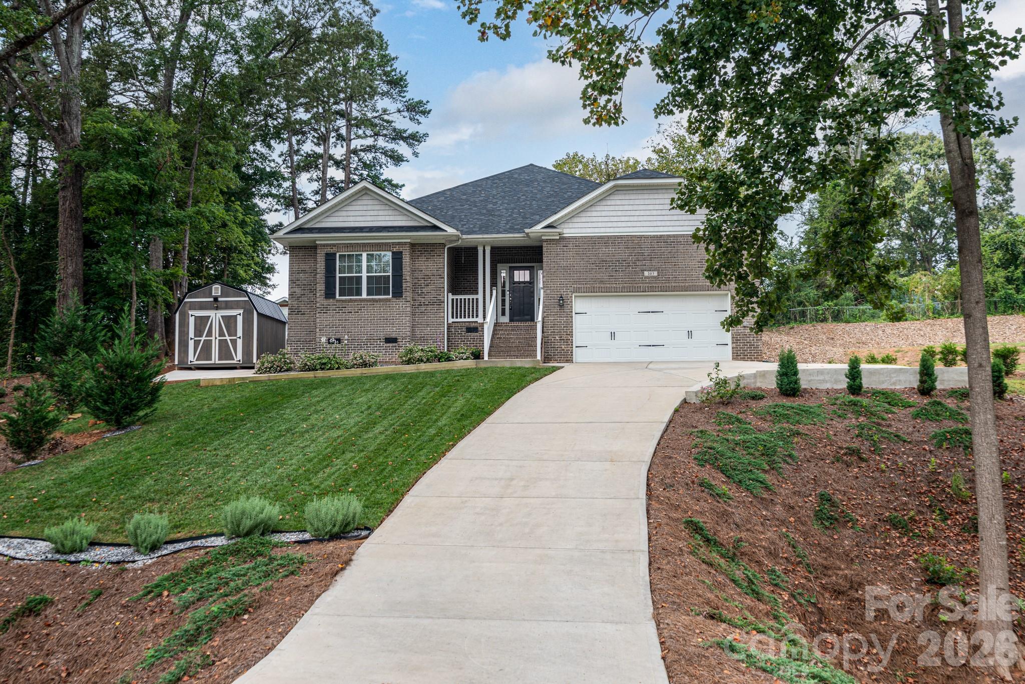 203 Macon Dr, Statesville, NC 28625