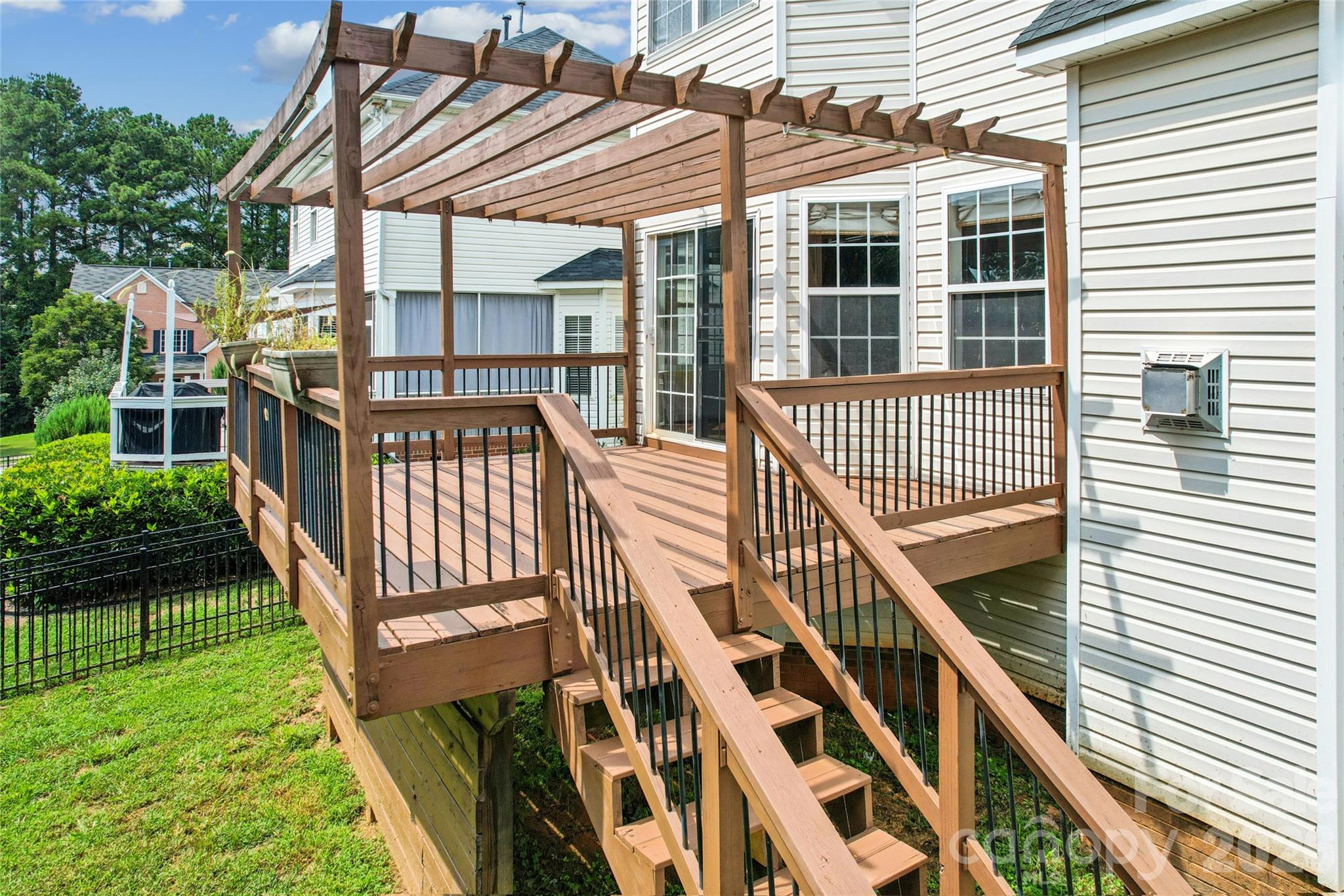 104 Planters Dr, Statesville, NC 28677