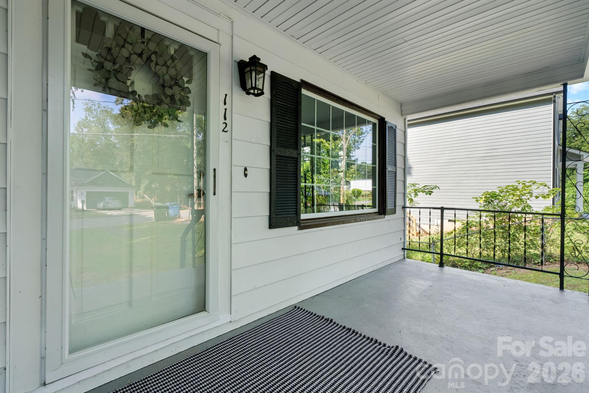 112 10th Ave SE, Hickory, NC 28602