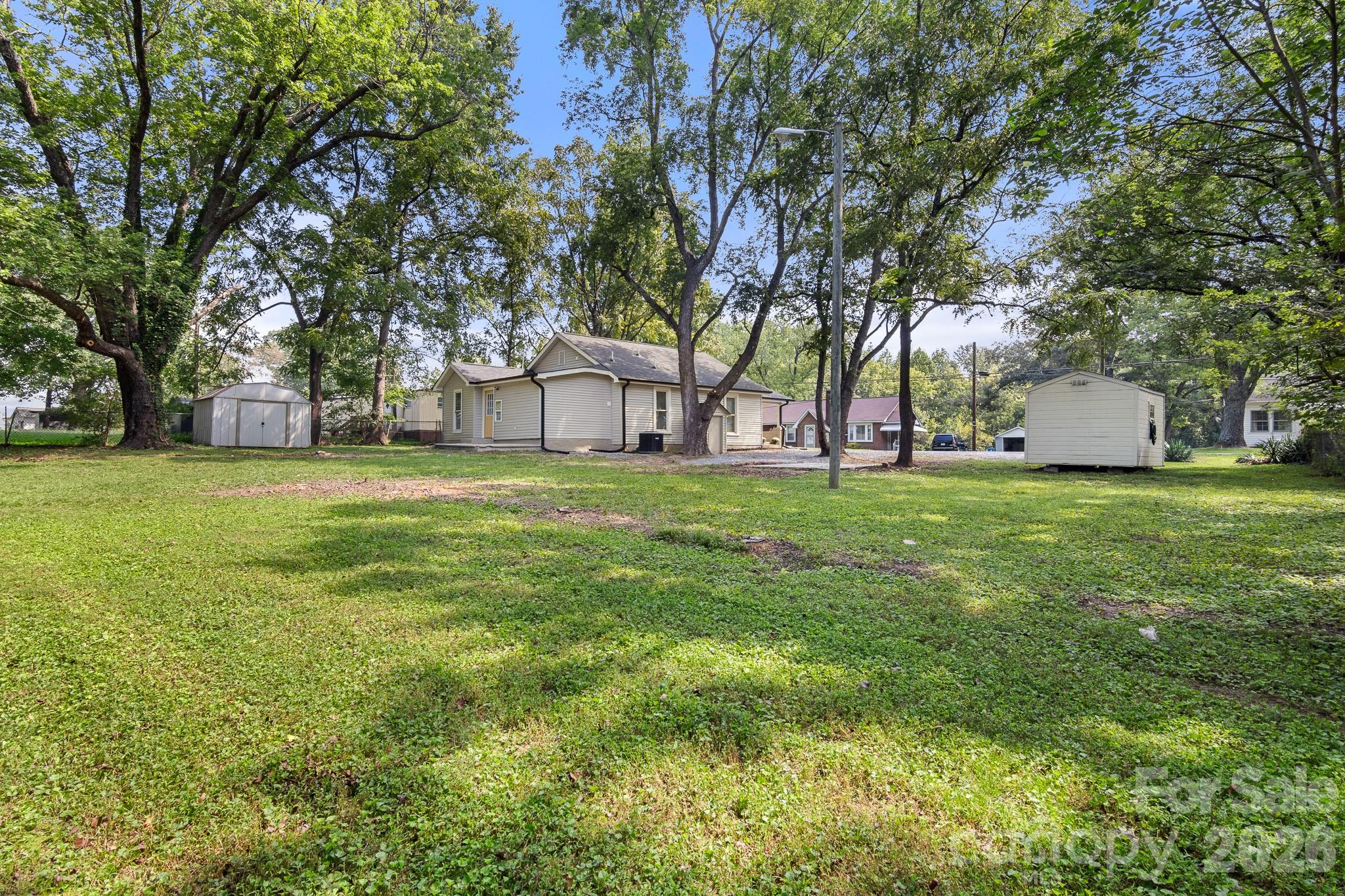 238 37th St SW, Hickory, NC 28602