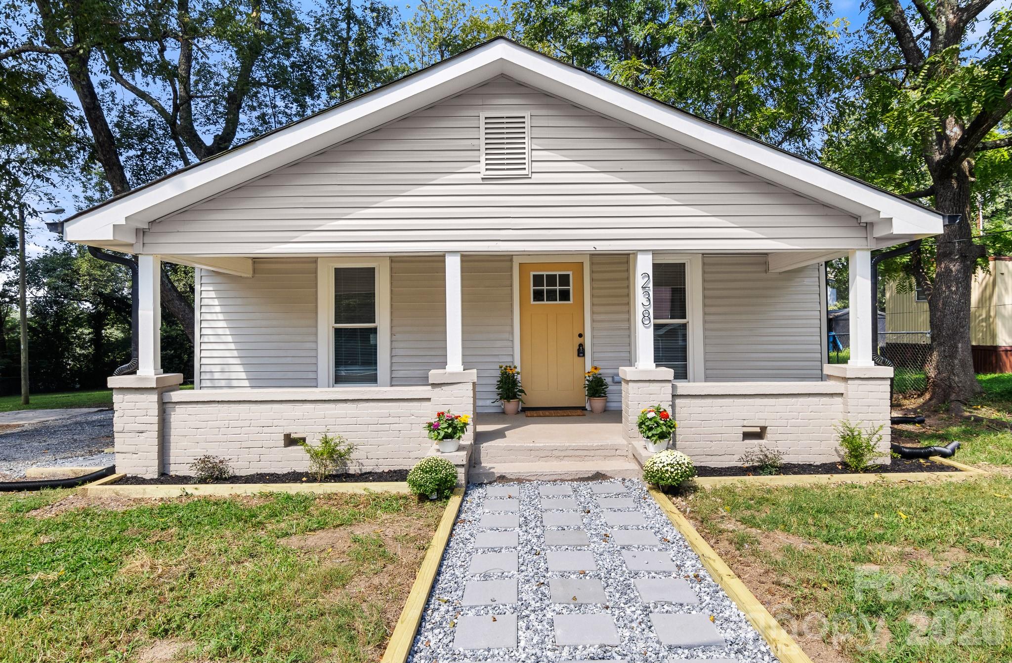 238 37th St SW, Hickory, NC 28602