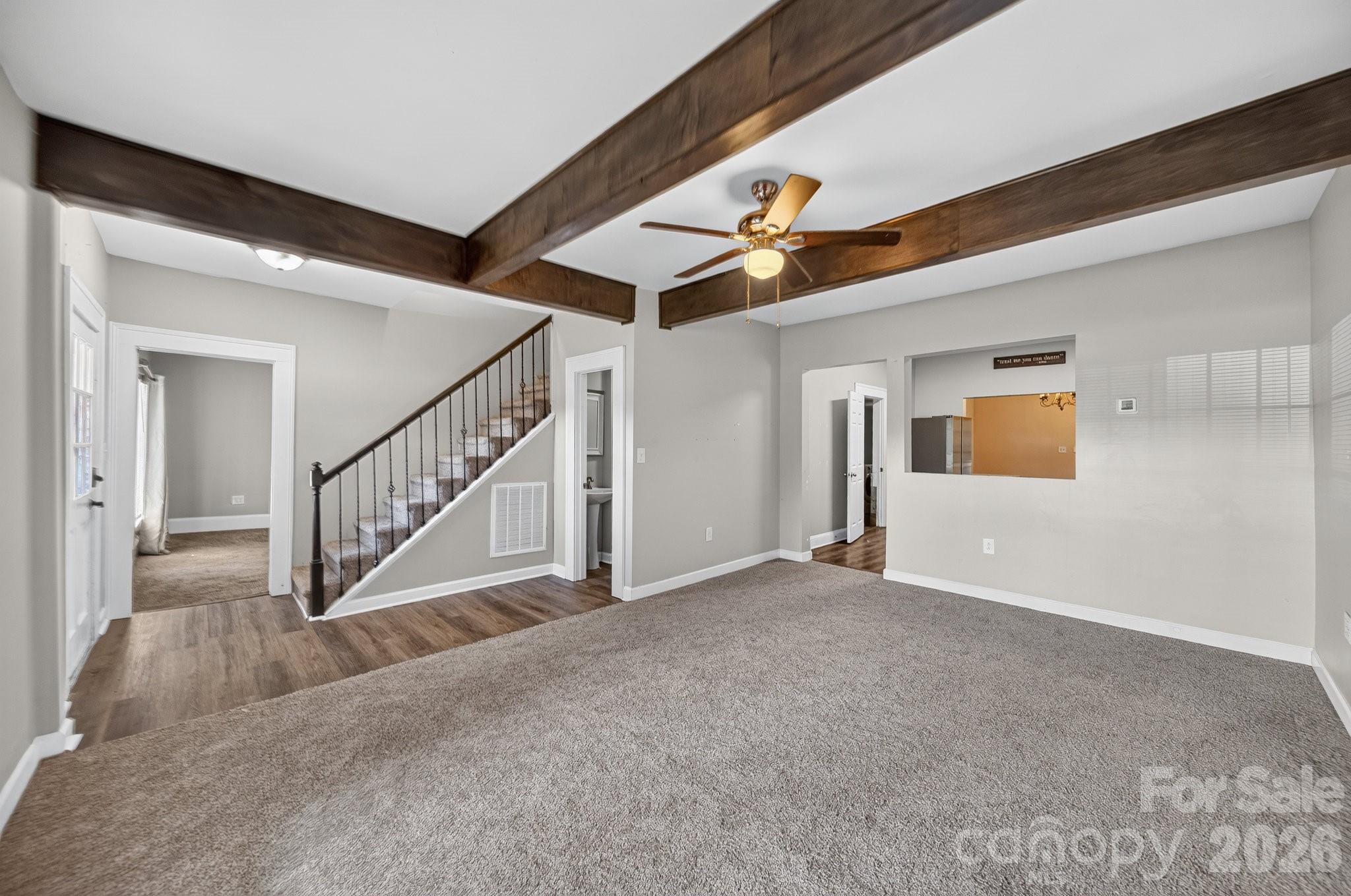 659 N Main St, Stanley, NC 28164