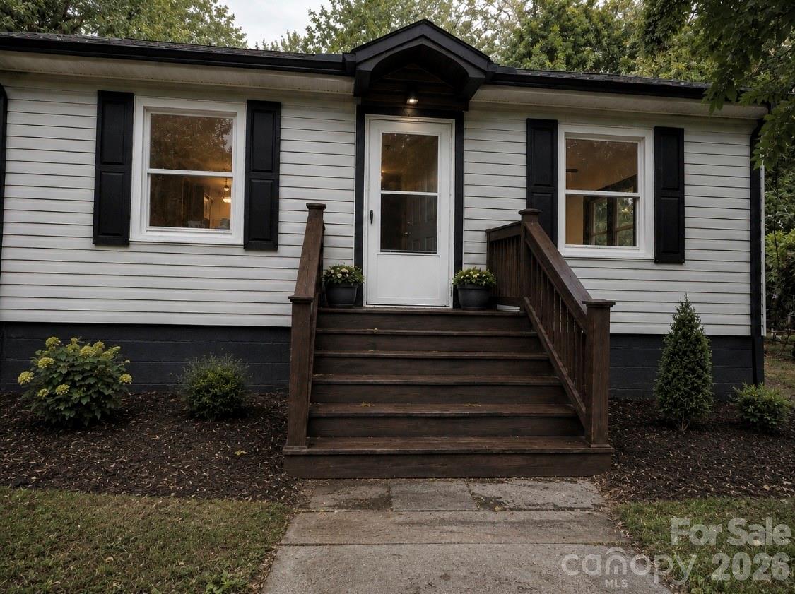 609 Durham Ave, Statesville, NC 28677