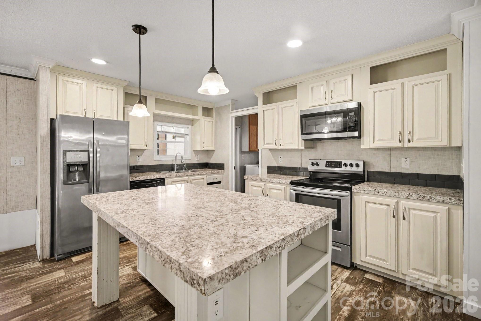 6555 Mcintosh Rd, Stanley, NC 28164