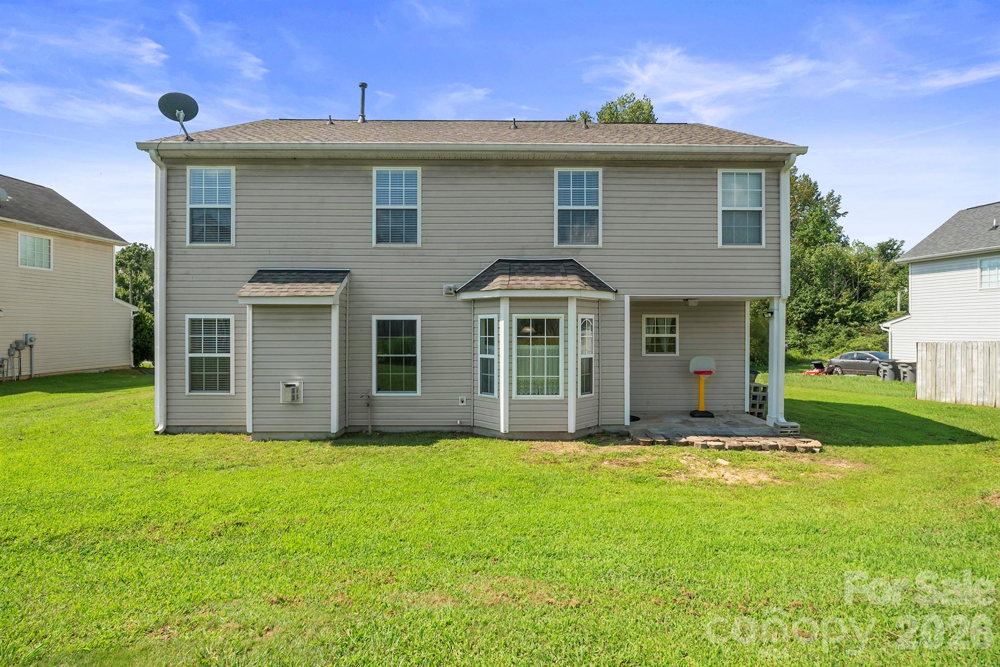 2015 Mallard Pointe Dr, Kannapolis, NC 28083