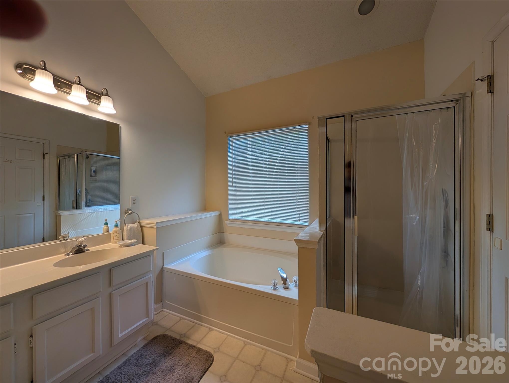 7508 Blythwood Ln, Charlotte, NC 28227