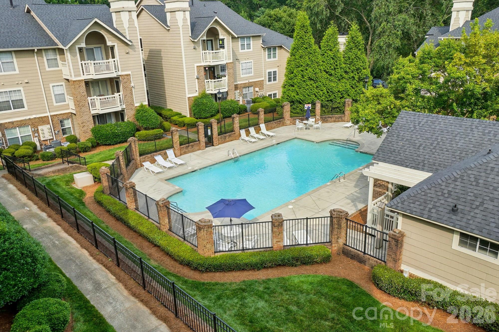 5007 Sharon Rd #R, Charlotte, NC 28210