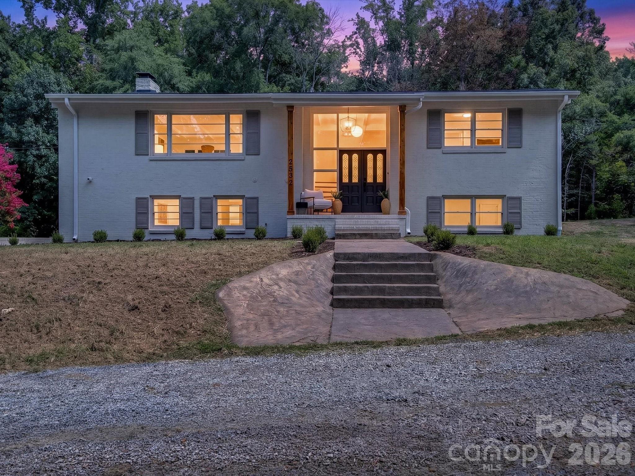 2532 Sam Newell Rd, Matthews, NC 28105